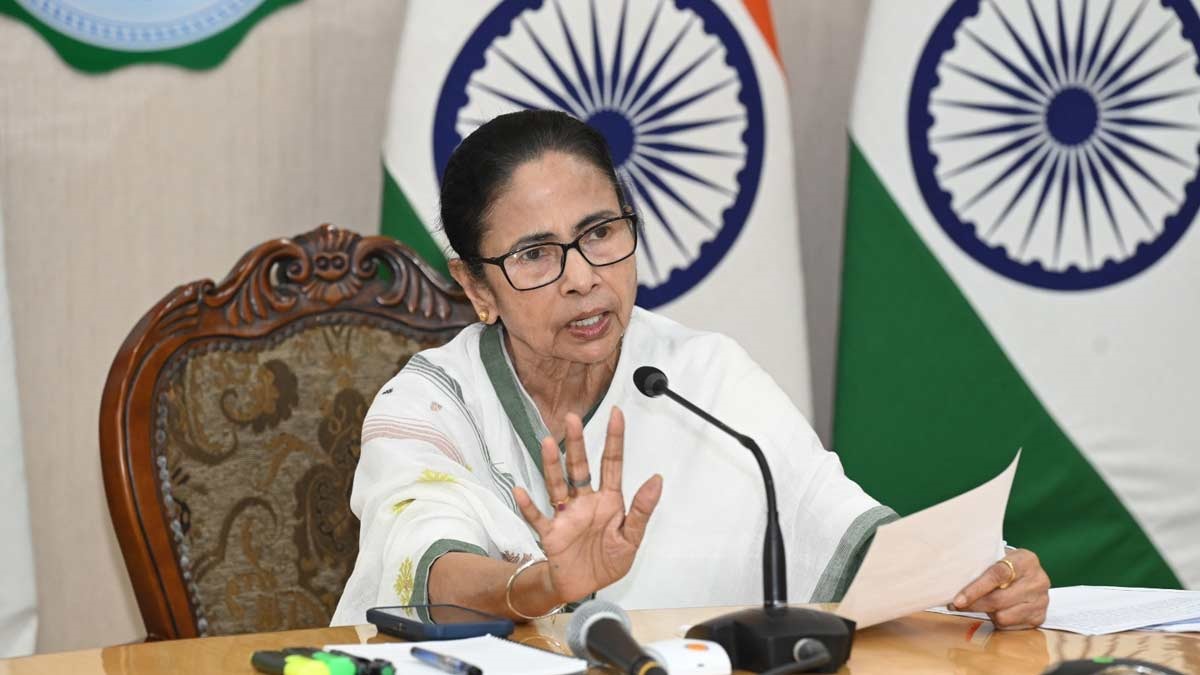 SSC ଦୁର୍ନୀତି: ଗ୍ରୁପ୍ C-D କର୍ମଚାରୀଙ୍କୁ ମାସିକ ଆର୍ଥିକ ସହାୟତା ପାଇଁ WB କ୍ୟାବିନେଟ୍ ଅନୁମୋଦନ କରିଛି