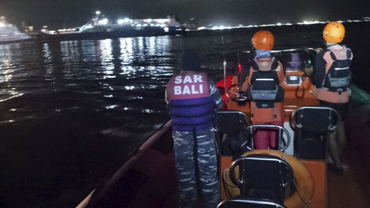 ବାଲି ନିକଟରେ 65 ଜଣ ଯାତ୍ରୀଙ୍କ ସହିତ ଇଣ୍ଡୋନେସିଆନ ଫେରି ବୁଡ଼ିଯିବାରୁ ଅତି କମରେ 4 ଜଣଙ୍କର ମୃତ୍ୟୁ, 38 ଜଣ ନିଖୋଜ
